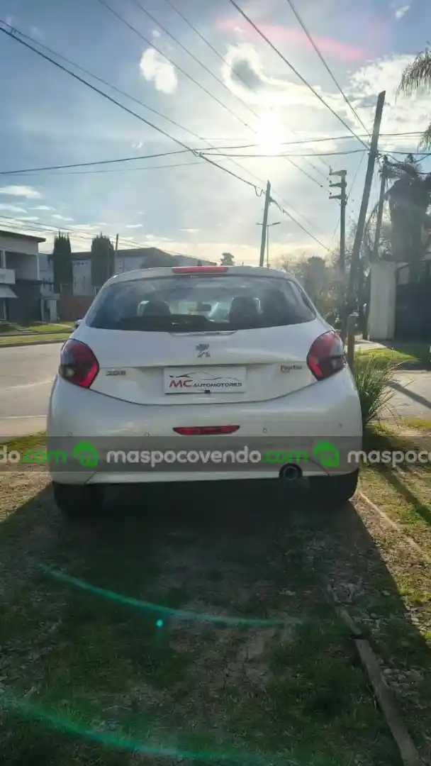 Peugeot 208 1.6 5P Urban Tech 2019  2019 - foto 5