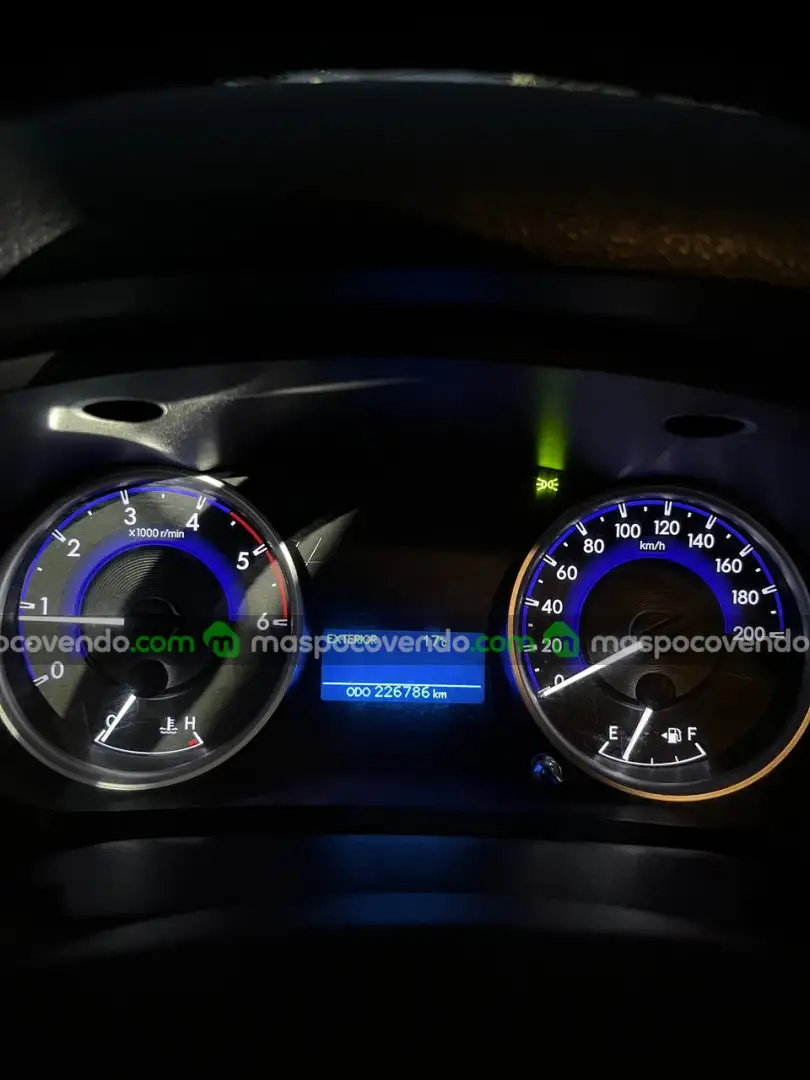 Toyota Hilux Sr - foto 2