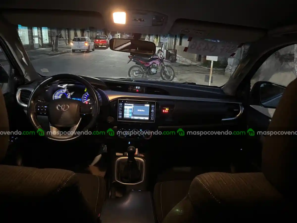 Toyota Hilux Sr - foto 4