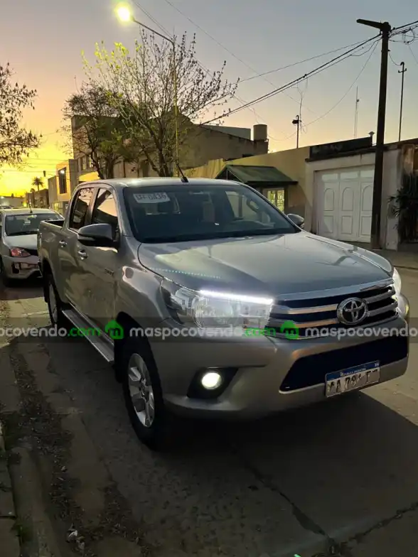 Toyota Hilux Sr - foto 5