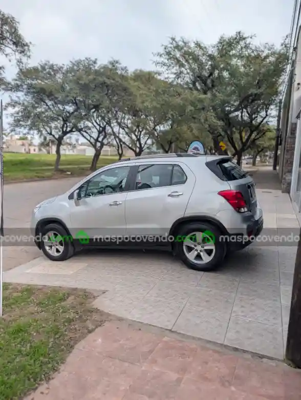 Chevrolet Tracker - foto 5