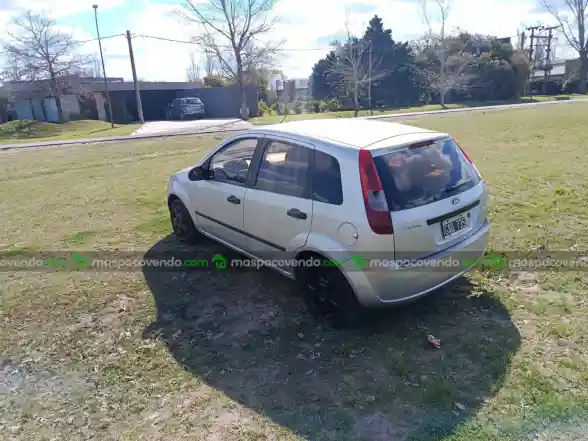Ford Fiesta Ambiente Plus - foto 2