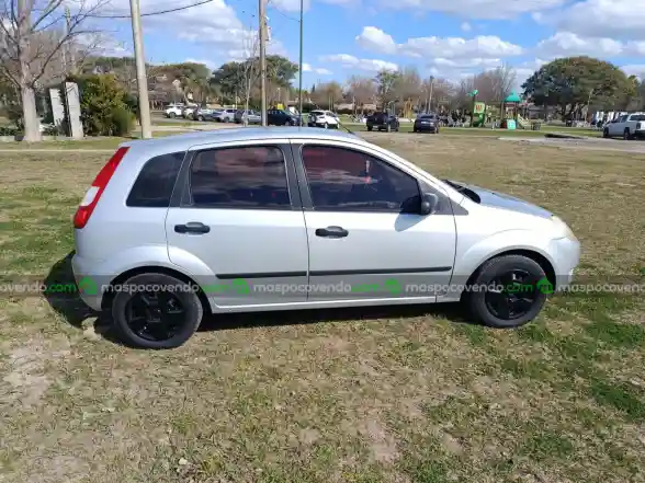 Ford Fiesta Ambiente Plus - foto 5