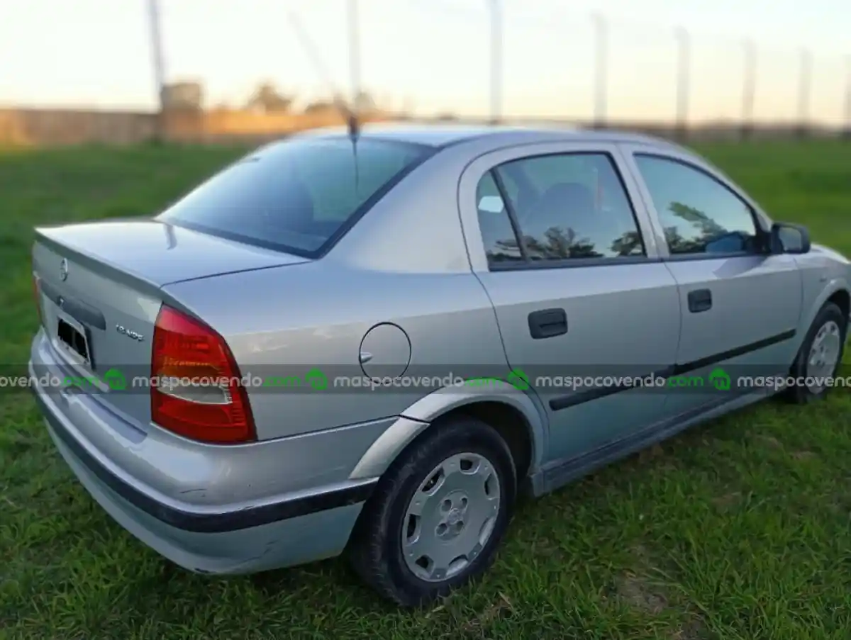 Chevrolet Astra 1.8 - 2001  2001 - foto 2
