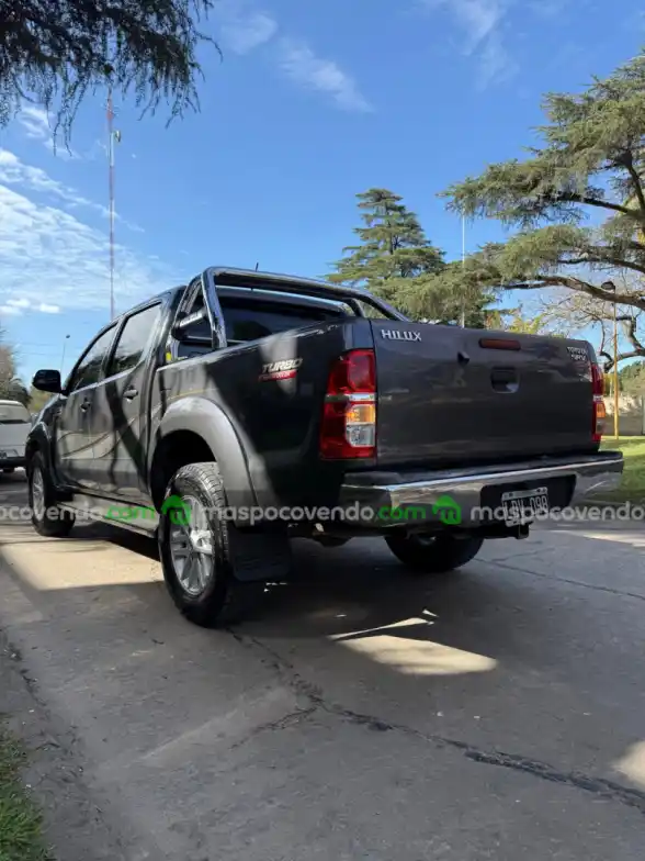 Toyota Hilux 2012  2012 - foto 2