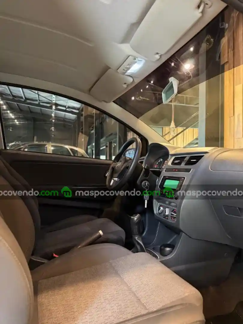 Volkswagen Fox 1.6 3P Comfortline L10 2014  2014 - foto 4