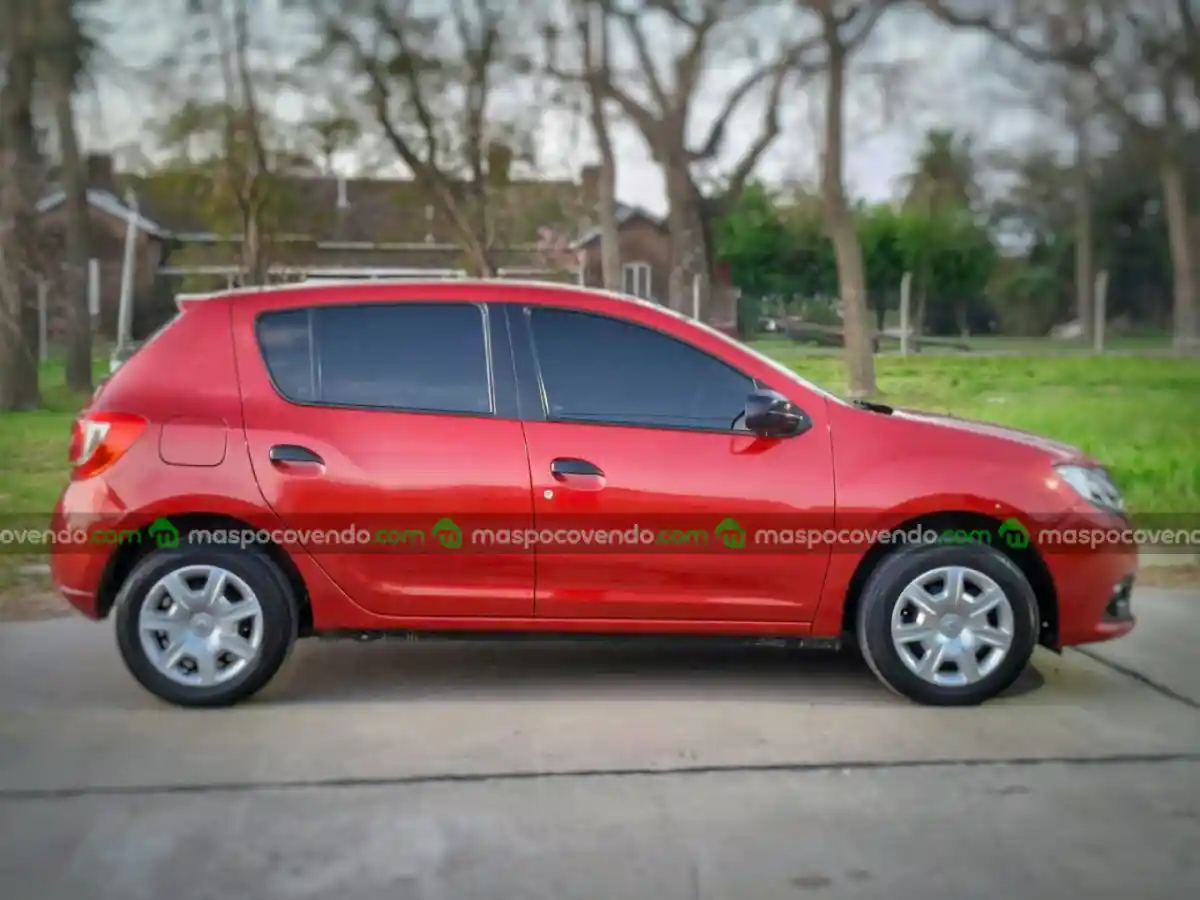 Renault Sandero - foto 2