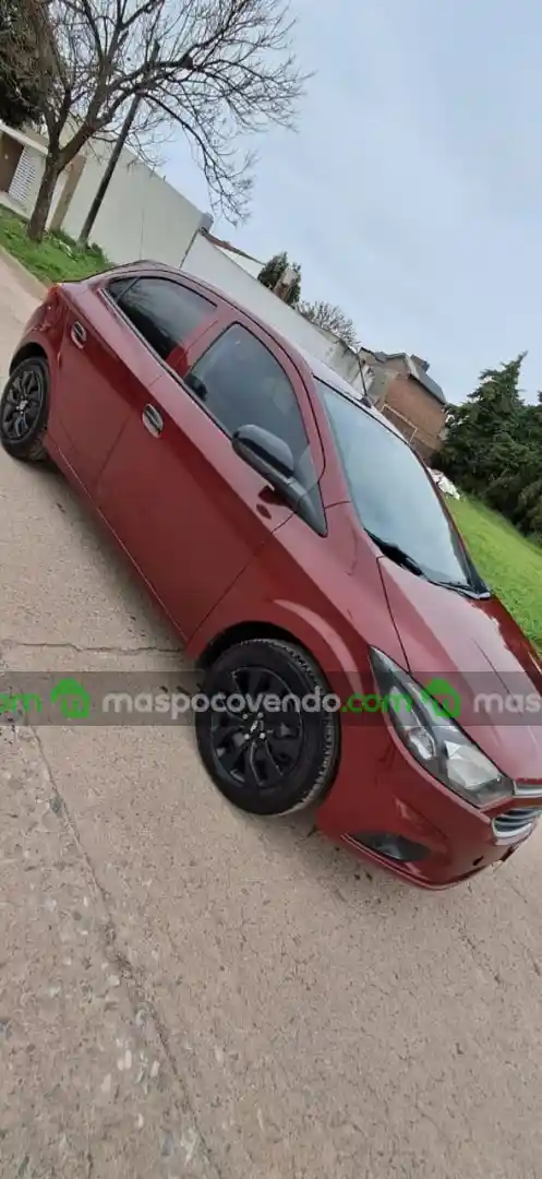 Chevrolet Onix - foto 1