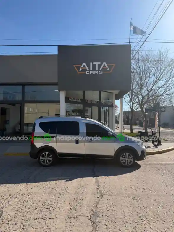 Renault Kangoo Stepway 1.6 cadenera / modelo 2022 / 73.000 kms 2022 - foto 1