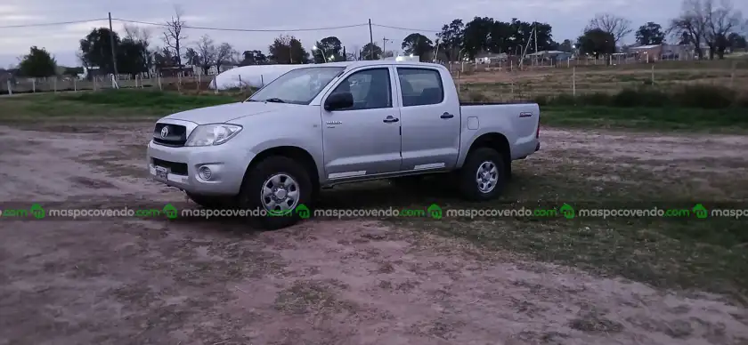 Toyota Hilux - foto 3