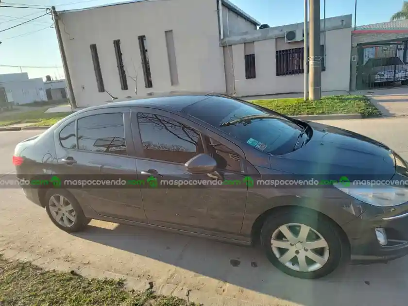 Peugeot 408 Allure 2.0 - foto 1