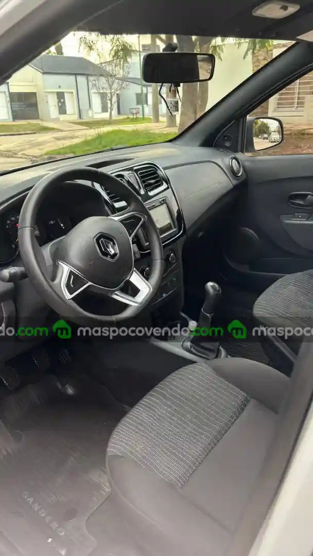 Renault Sandero - foto 4