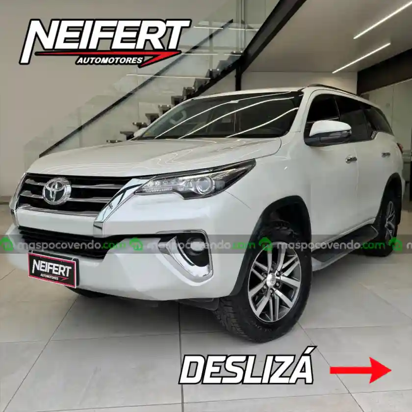 Toyota Toyora Sw4 Srx 2.8 4X4 At 2020 Con 74.000Km  2020 - foto 1