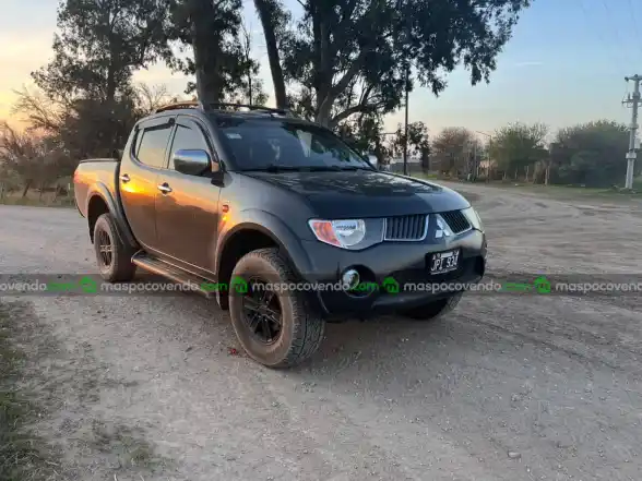 Mitsubishi L200. 3.2 Cr Dc 4X4 2011  2011 - foto 1