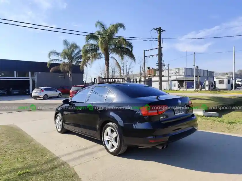 Volkswagen Vento 2.5 - foto 5