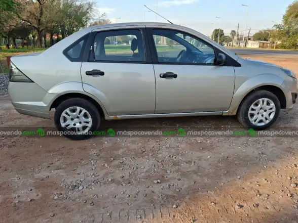Ford Fiesta - foto 3