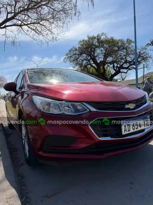 Chevrolet Cruze - foto 1