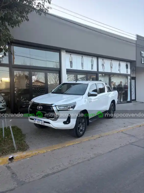 Toyota Hilux Srv 4X2 / Modelo 2021 / 218.000 Kms  2021 - foto 1