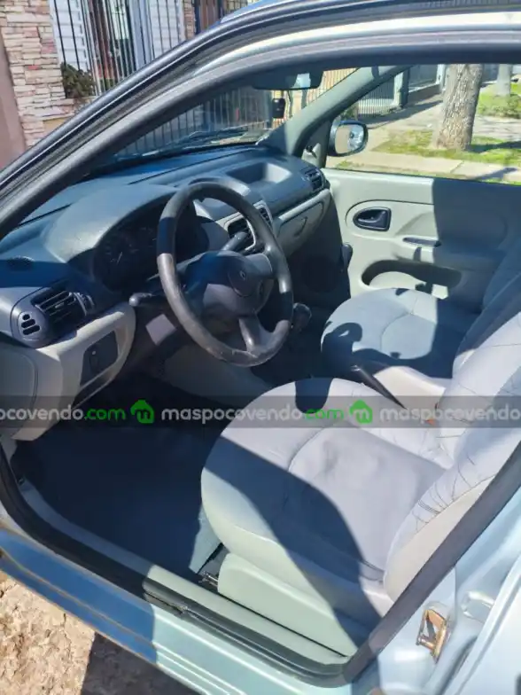 Renault Clio 1.6 16V - foto 2