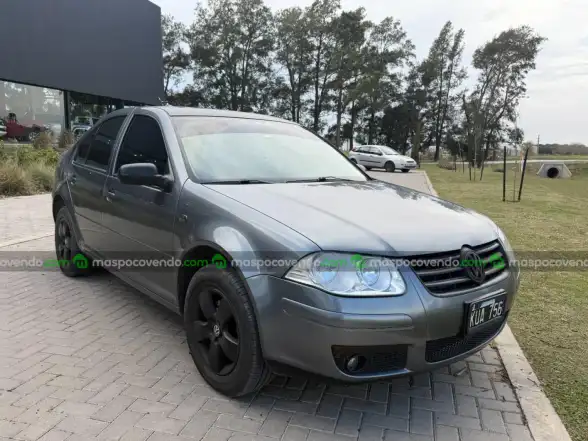 Volkswagen Bora 2.0 Mpi Trendline L07 2012  2012 - foto 1
