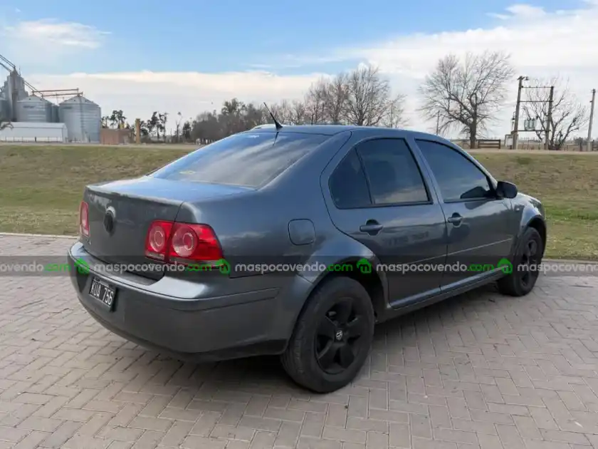 Volkswagen Bora 2.0 Mpi Trendline L07 2012  2012 - foto 3