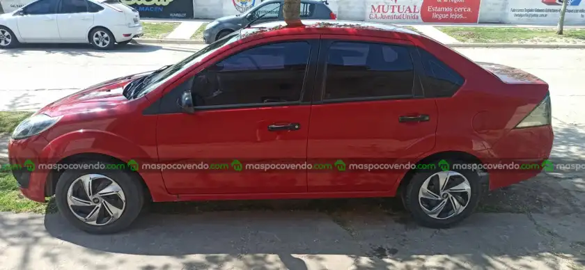 Ford Fiesta Max 2010  2010 - foto 1