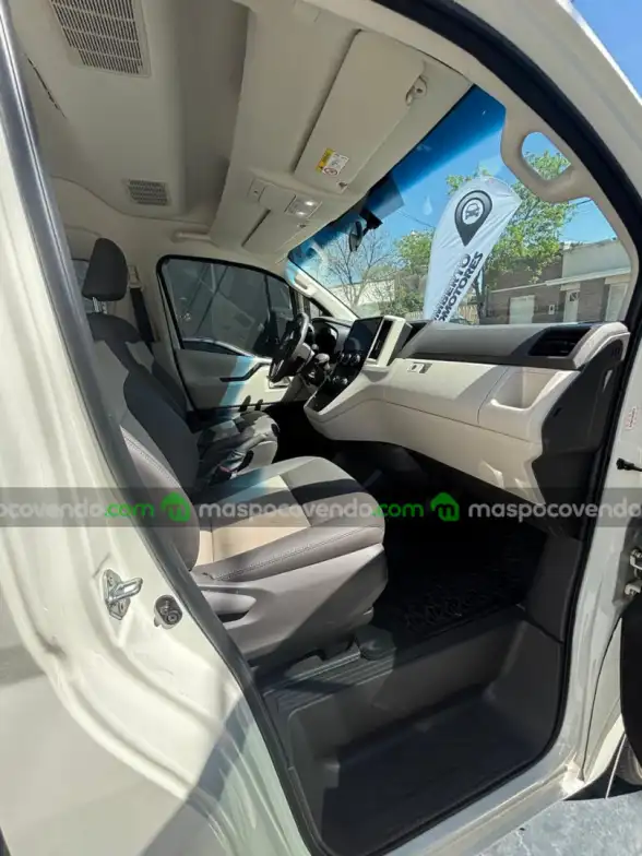 Toyota Hiace Minibus 2.8 At6  14As   Solo 3800Kms!!!!!! - foto 3