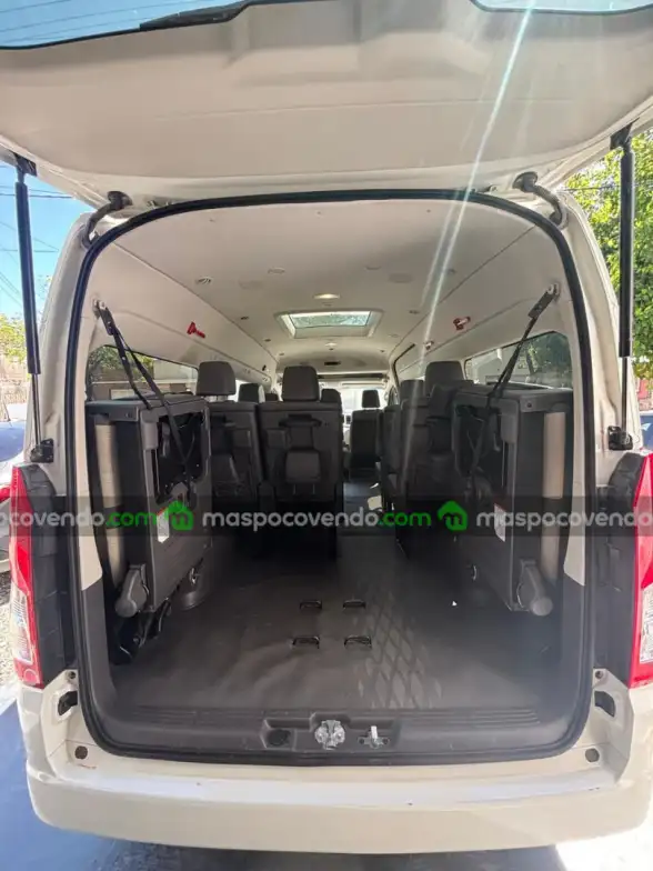 Toyota Hiace Minibus 2.8 At6  14As   Solo 3800Kms!!!!!! - foto 5