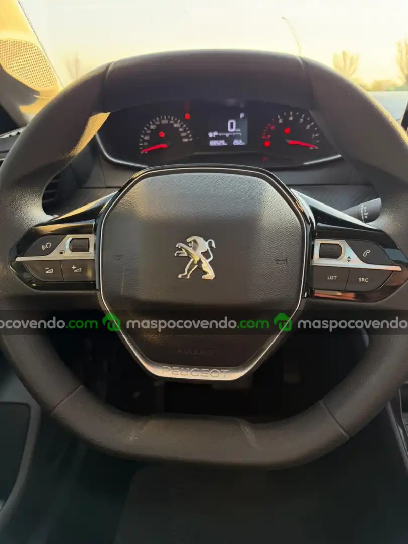 Peugeot 208 - foto 4