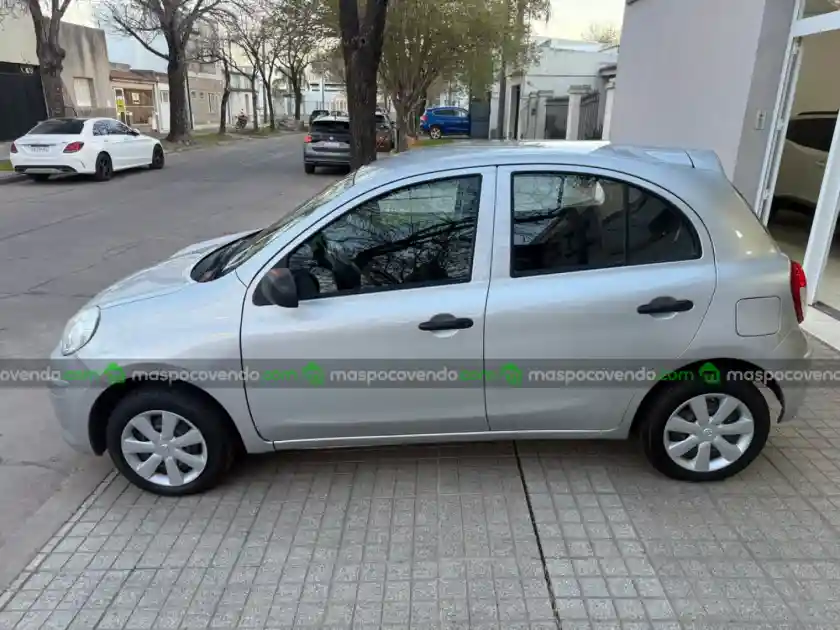 Nissan March 1.6 Active Pure Drive 2015!!!  2015 - foto 3