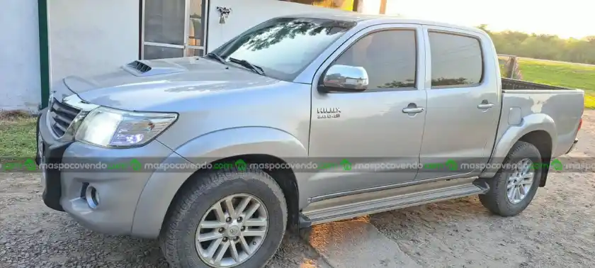 Toyota Hilux Srv - foto 3
