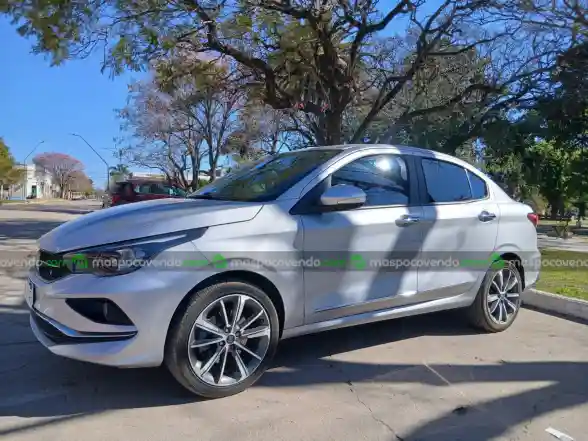 Fiat Cronos Presision 1.8 Style Pack 2022  2022 - foto 1