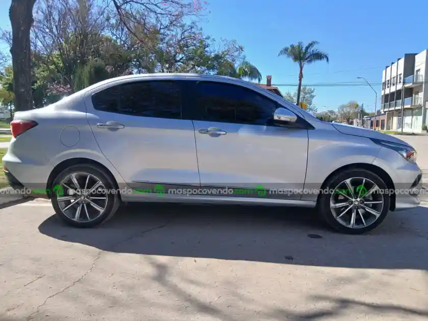 Fiat Cronos Presision 1.8 Style Pack 2022  2022 - foto 2
