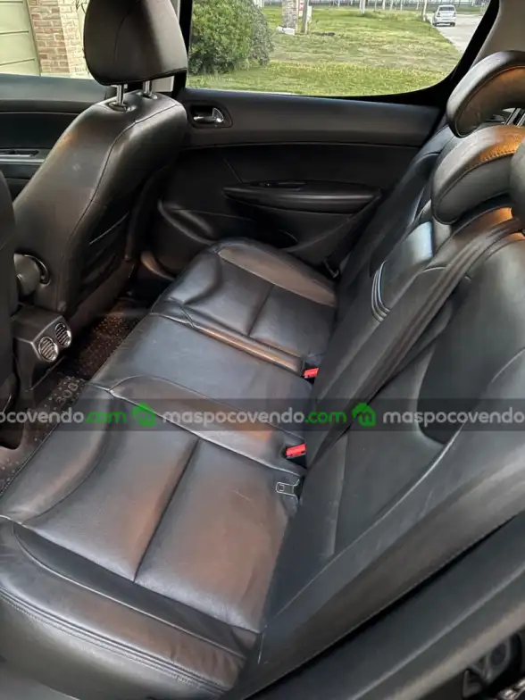 Peugeot 308 - foto 2