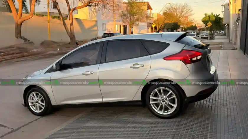 Ford Focus 1.6 S Mt - foto 4