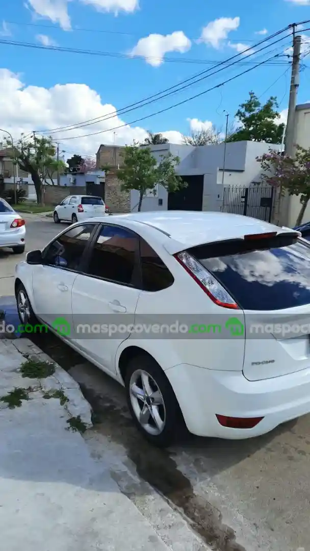 Ford Focus 1.6 Trend - 2012  2012 - foto 5