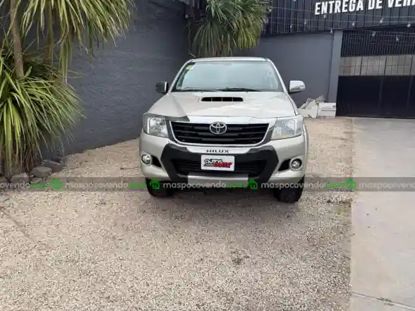 Toyota Hilux 3.0 Dc 4X4 Tdi Srv Cuero L12 2014  2014 - foto 2