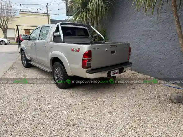 Toyota Hilux 3.0 Dc 4X4 Tdi Srv Cuero L12 2014  2014 - foto 4