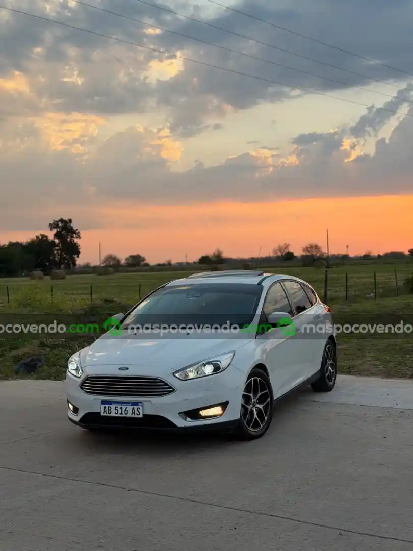 Ford Focus - foto 2