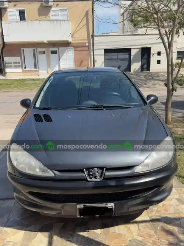 Peugeot 206 2010 1.4 Nafta  2010 - foto 2