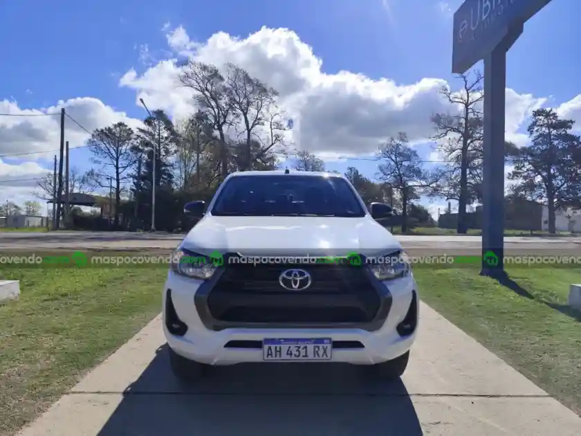 Toyota Hilux Dc Sr 2.4 Tdi Mt 4X2 - foto 3