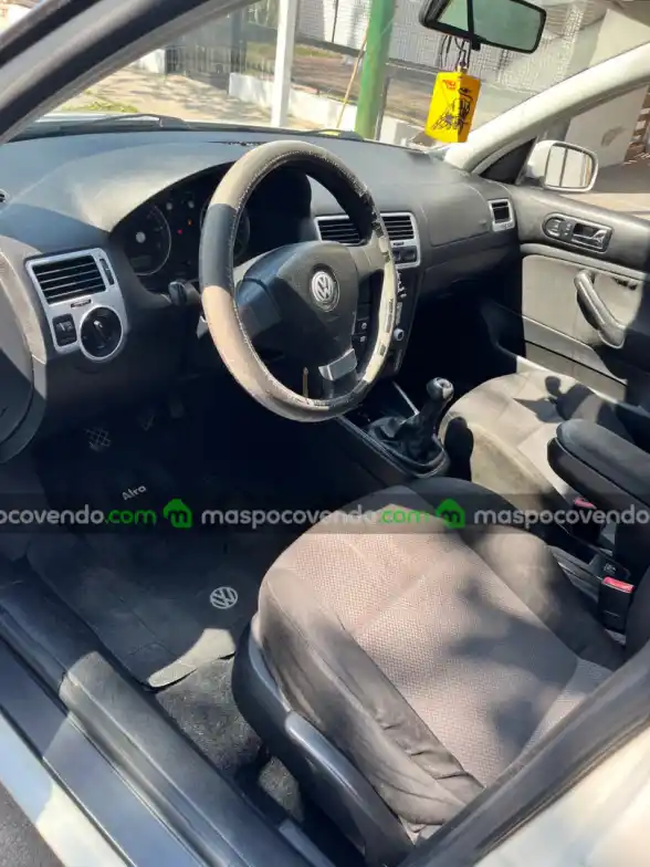 Volkswagen Bora 2.0 - foto 5