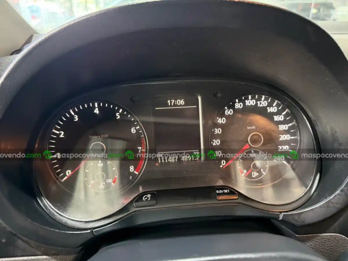 Volkswagen Suran-2011-Km 110  2011 - foto 4