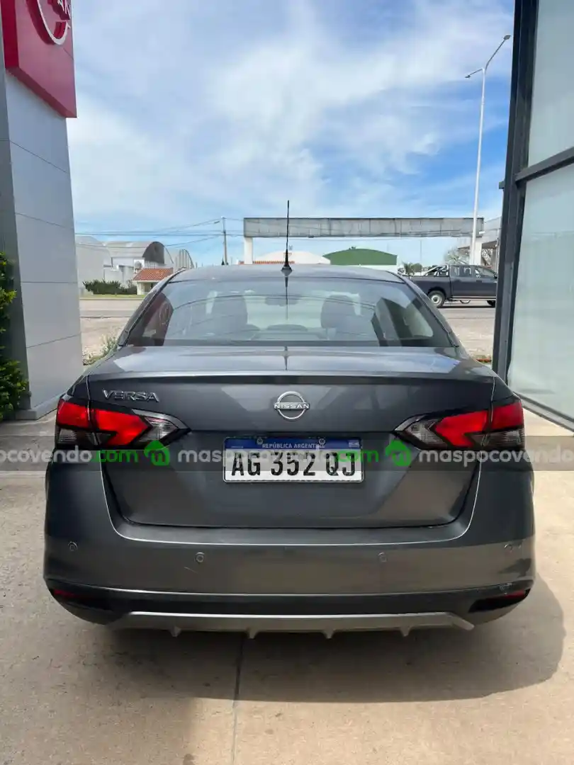 Nissan Versa 1.6 Advance Cvt L23 - foto 1