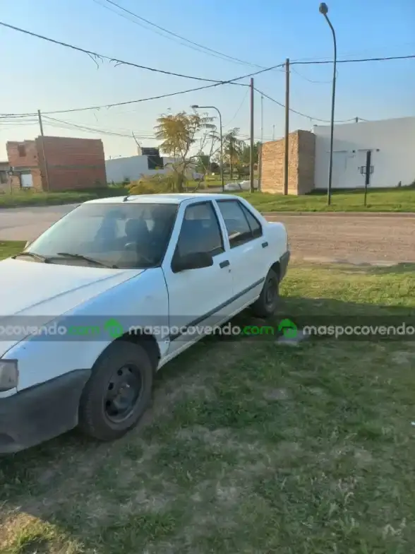 Renault 19 Modelo 98 - foto 1
