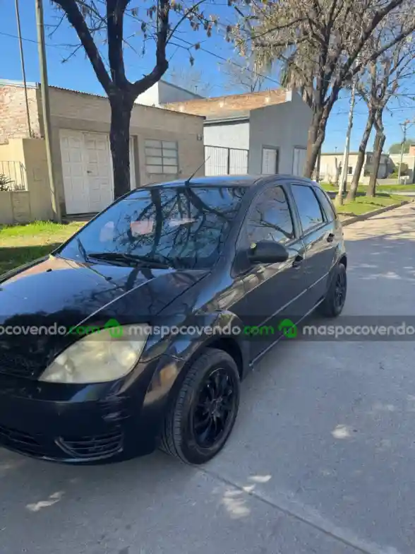 Ford Fiesta - foto 5