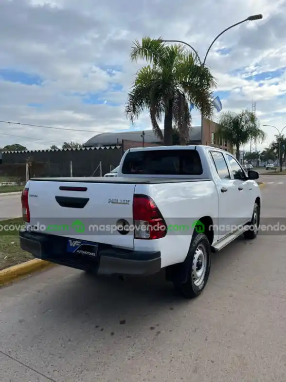 Toyota Hilux 4X2 Dc Dx 2.4 Tdi 6 Mt - foto 4