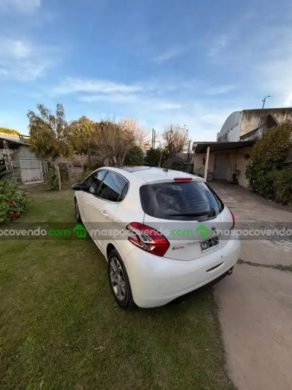 Peugeot 208 1.6 5P Feline 2014  2014 - foto 3
