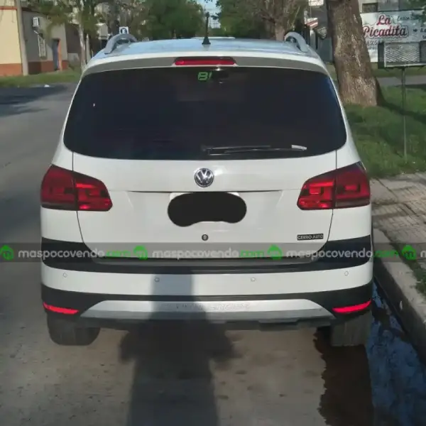 Volkswagen Suran Cross 2015  2015 - foto 1