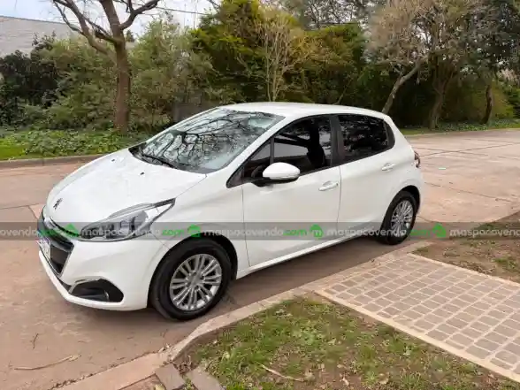 Peugeot 208 Allure At-Km 67-2017  2017 - foto 1